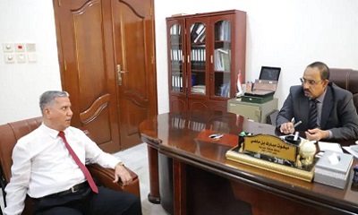 المحافظ بن ماضي يناقش تطوير خدمات الاتصالات بمحافظة حضرموت