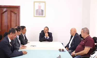 محافظ حضرموت يلتقي وفد وزارة الطيران المدني بجمهورية مصر العربية