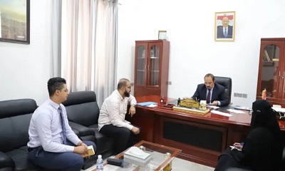 محافظ حضرموت يطلع على نتائج مشروع “شراكات” لبناء قدرات الكوادر الشبابية وتعزيز اشراكهم في صنع القرار