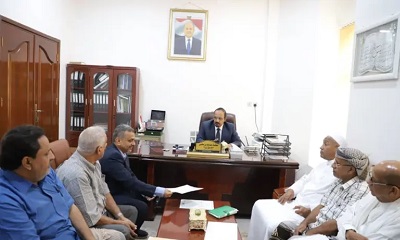 محافظ حضرموت يرعى التوقيع على اتفاقية تسليم المنطقة الصناعية بالشحر ويؤكد ان عجلة التنمية تبدأ بالمناطق الصناعية