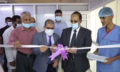 محافظ حضرموت يفتتح قسم الحاضنات بالمستشفى الجامعي ويطلع على نشاط المركز الوطني لنقل الدم