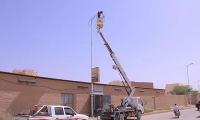 الوكيل العامري يطلع على سير العمل في مشروع إعادة تأهيل إضاءة شوارع مدينة سيئون