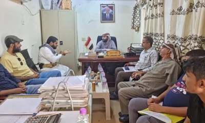 الصيعري يلتقي الفريق المكلف بالنزول للوديعة من وزارة الاوقاف والارشاد بشأن المعتمرين