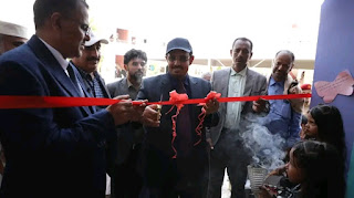 محافظ حضرموت يفتتح مشاريعًا ويتفقد احوال المواطنين بمديرية الريدة وقصيعر