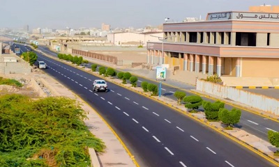 استكمال مشروع صيانة وإعادة تأهيل شارع الستين بمدينة المكلا بمرحلتيه الأولى والثانية