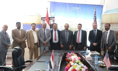 محافظ حضرموت وسفير الولايات المتحدة يبحثان بسيئون مستجدات الأوضاع السياسية والاقتصادية والامنية وجهود إحلال السلام في اليمن 