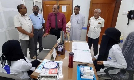  الوكيل التميمي يطلع على سير العمل بمركز الأمومة والطفولة بتريم