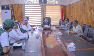 الوكيل العامري يبحث مع وفدي مركز الملك سلمان وجمعية انسان تنفيذ مشاريع لدعم الأيتام بوادي وصحراء حضرموت