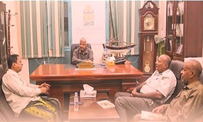 قيادة نقابة الصحفيين تزور مركز حضرموت