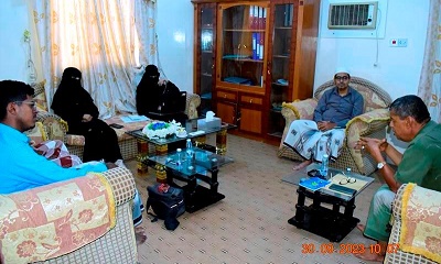 في اجتماعها الدوري مؤسسة الصندوق الخيري فرع حضرموت الوادي والصحراء تقف امام جملة من القضايا المتعلقة بنشاطها