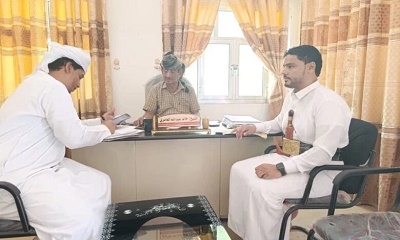 نائب مدير عام الصحة العامة والسكان للمديريات الصحراوية يلتقي مدير عام ثمود ومدير مكتب الصحة بالمديرية 