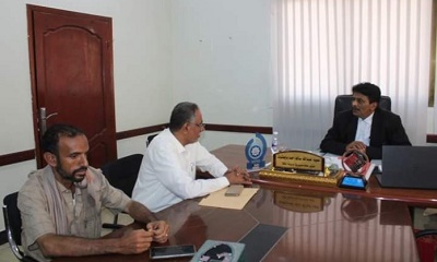 مدير عام مديرية المكلا يلتقي مدير مكتب التربية والتعليم بالمديرية