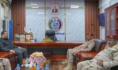 لقاء بالمكلا يبحث سبل تعزيز التعاون المشترك بين المؤسسة الاقتصادية والمنطقة العسكرية الثانية