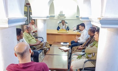 مدير عام مديرية تريم يعقد الاجتماع الطارئ بمدراء المكاتب التنفيذية لمواجهة تداعيات الحالة المدارية