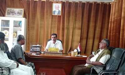 رئيس انتقالي القطن يناقش مع المدير العام للمديرية التنسيق المشترك للإجراءات الاحترازية لاعصار تيج