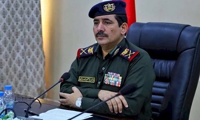 وزير الداخلية يحيل مدير عام مالية الوزارة ووكيلها للتحقيق عقب تسبب خلافاتهما بعرقلة صرف الرواتب وتكليف اخرين