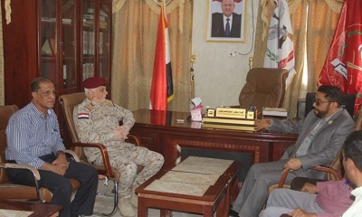 نائب وزير الاعلام يزور قيادة المنطقة العسكرية الاولى
