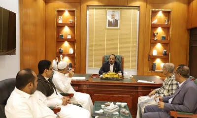 محافظ حضرموت يرأس اجتماعًا لمناقشة سُبل الدفع بالاستثمار وتحسين قطاع الكهرباء