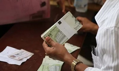 اليوم.. المالية تبدأ صرف مرتبات اكتوبر ومصدر يكشف سبب التأخير