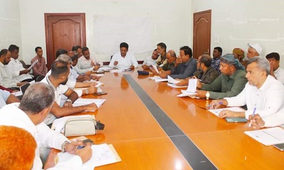 مدير عام مديرية المكلا يرأس الإجتماع الدوري للمكتب التنفيذي بالمديرية