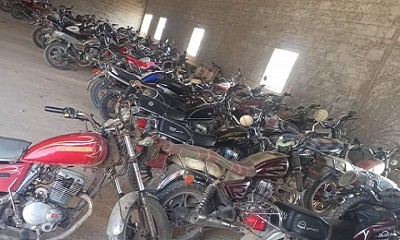 بتوجيهات العميد المنهالي.. حملة مرورية لضبط الدراجات غير المرقمة في ساحل حضرموت