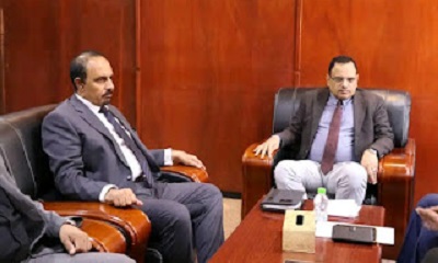 محافظ حضرموت يناقش مع الوزير السقطري الأوضاع المتعلقة بالقطاعين والسمكي بالمحافظة