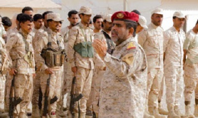 قائد لواء الأحقاف يهنئ اللواء طالب بارجاش لنيله ثقة القيادة السياسية والعسكرية بتعيينه قائداً للمنطقة الثانية