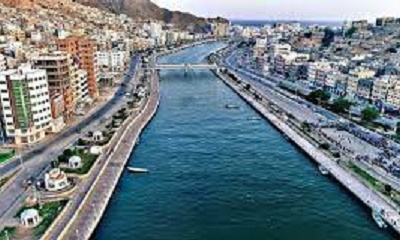 السلطة المحلية بمديرية مدينة المكلا تصدر بيان تأييد لقرار المكتب التنفيذي بالمحافظة توقيف توريد الايرادات المركزية من عوائد الرسوم الجمركية والضريبية