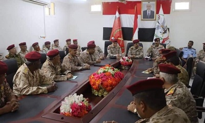 وزير الدفاع يشيد بالاستقرار الأمني الذي تشهده حضرموت