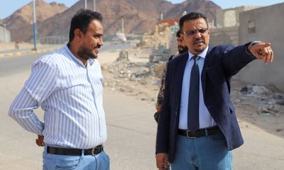أمين عام محلي حضرموت يتفقد عدداً من مشاريع إعادة تحسين الشوارع الداخلية بالمكلا