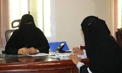 مناقشة أوجه التعاون المشترك بين مركز الدراسات الإنسانية و الأجتماعية بجامعة حضرموت و الإدارة العامة لبحوث التنمية الإدارية و التدريب بديوان محافظة حضرموت بالمكلا