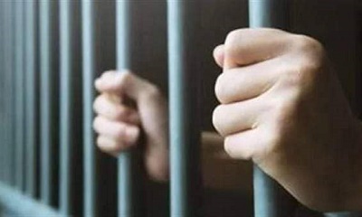 إدارة البحث الجنائي بوادي حضرموت تكشف جريمة قتل غامضة حدثت مساء يوم أمس الاحد في سيئون وتضبط الجاني بعد هروبه