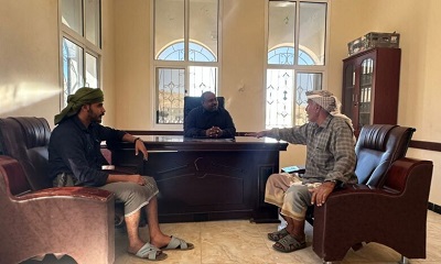 الهيئة التنفيذية لمؤتمر حضرموت الجامع بمديرية يبعث تلتقي بمدير عام المديرية