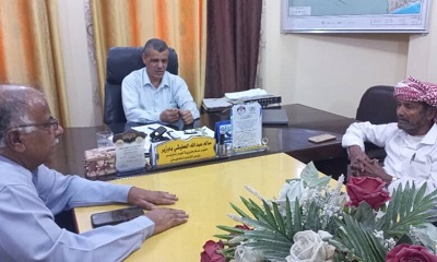 رئيس الهيئة التنفيذية بمؤتمر حضرموت الجامع بمديرية غيل باوزير يلتقي بمدير عام المديرية