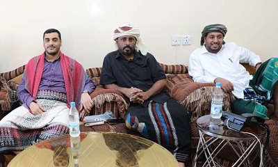 الشيخ بن حبريش يلتقي بالأستاذ العكبري والقاضي العامري