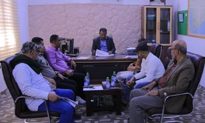 الوكيل العامري يوجه باستكمال تشجير وتحسين شارعي الستين وشارع الجزائر وزيادة المساحات الخضراء بمدينة سيئون