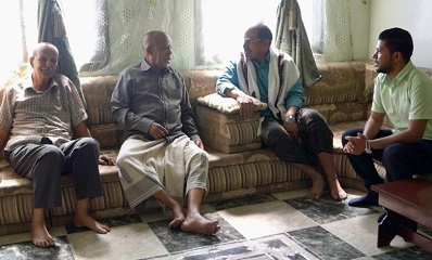 عضو مجلس القيادة الرئاسي البحسني يطمئن على صحة رئيس نقابة الصحفيين محور حضرموت 