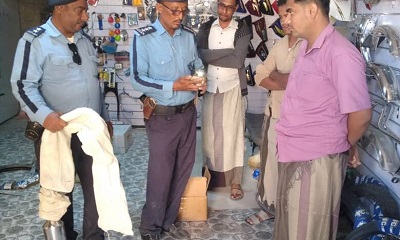 شرطة السير بوادي حضرموت تنفذ حملة مرورية للمحلات التجارية لضبط القزوزات المزعجة