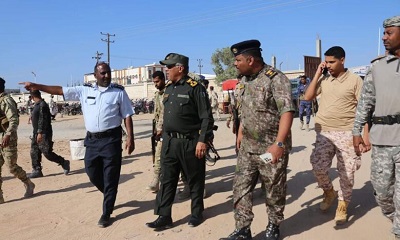 العميد المنهالي يتفقد القوات المنتشرة في مدينة المكلا ويوجّه : عاملوا أكبر مسؤول في الدولة والمواطن سواسية في هذه الحملة المرورية