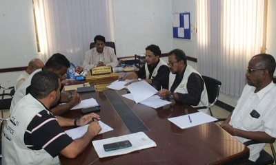 مدير عام مديرية المكلا يترأس اجتماع لجنة الحدائق والمتنفسات والمصالح العامة بالمديرية