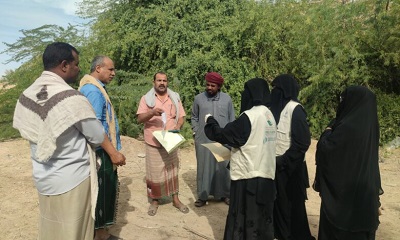 مدير عام مديرية السوم يجري تسليم موقع إنشاء مشروع مدرسة بمنطقة العصبة مديرية السوم