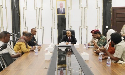 محافظ حضرموت يرأس اجتماعًا لتعزيز التقيد بلوائح تنظيم عملية الاصطياد بالمديريات الشرقية