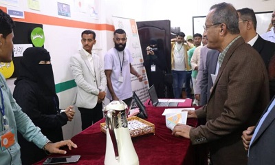 وكيل حضرموت للشؤون الفنية يفتتح معرض جامعة العرب بالمكلا