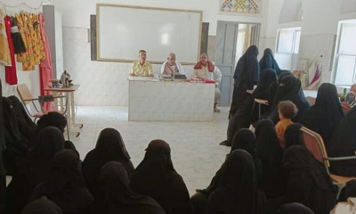 تدشين 4 دورات تدريبية في مجالات مختلفة بمركز محو الأمية وتعليم الكبار بمنطقة الغرفة مديرية سيئون