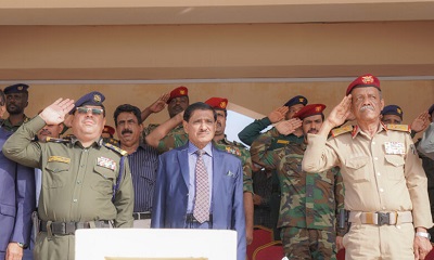 عضو مجلس القيادة الرئاسي البحسني يدشن الفصل الدراسي الثاني بكلية الشرطة بحضرموت ويشهد عرضًا عسكريًا