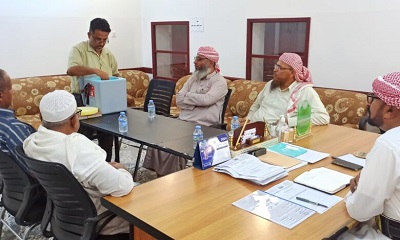 لتوعية المواطنين بالتحصين ضد فيروس شلل الأطفال مدير عام شبام فلهوم يلتقي خطباء ودعاه عدد من مساجد مديرية شبام