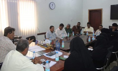 برئاسة مدير عام مديرية المكلا اجتماع يناقش تداعيات إضراب المعلمين بمدارس المكلا