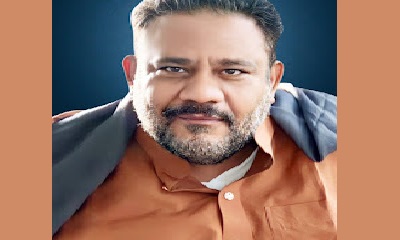 نائب مصلحة شؤون قبائل بوادي حضرموت يقدم واجب العزاء لنائب رئيس مجلس النواب و الكثيري مستشار المحافظ في وفاة الشيخ عبود أحمد باصره