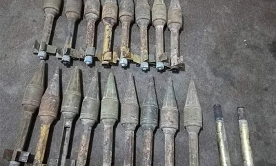 قوات النخبه الحضرمية بلواء شبام دوعن تضبط عدد من الأشخاص بحوزتهم قذائف آر بي جي و مدفعيه عيار 37