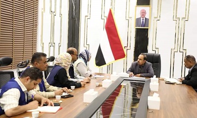 محافظ حضرموت يستعرض مع ممثلي الصحة العالمية واليونسيف مؤشرات أداء وانجاز الحملة الوطنية الطارئة للتحصين